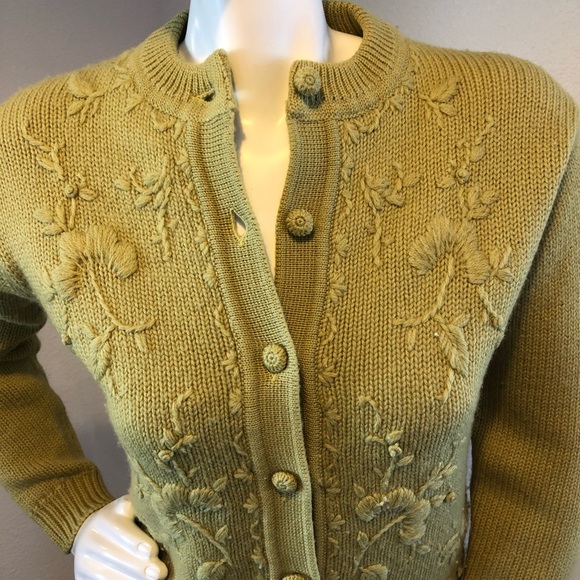 Vintage Crocheted Avocado Green Sweeter - Picture 2 of 6